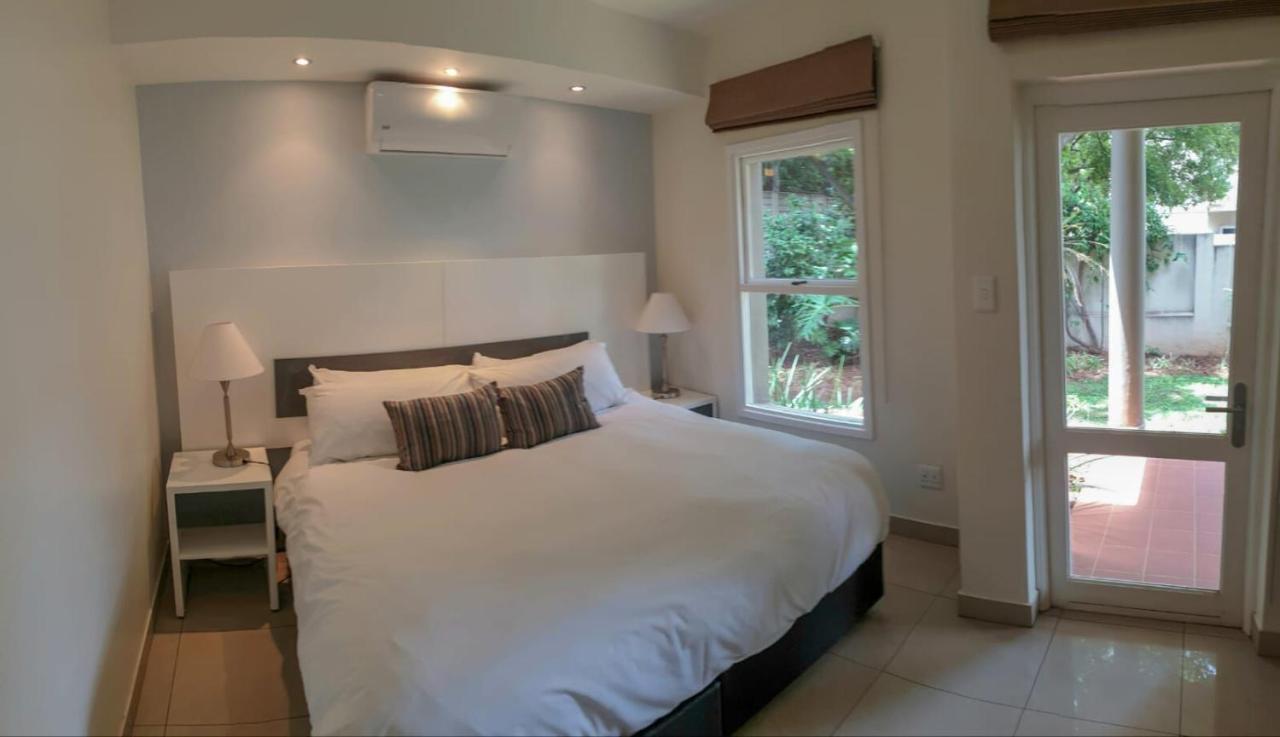 Villa Via Executive Suites With Power Back-Up Johannesburg Eksteriør bilde