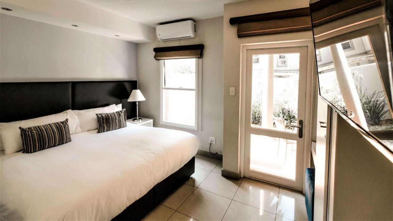 Villa Via Executive Suites With Power Back-Up Johannesburg Eksteriør bilde